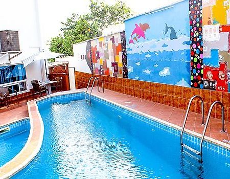 Maxlot Hotel Акра Екстериор снимка