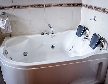 Maxlot Hotel Акра Екстериор снимка