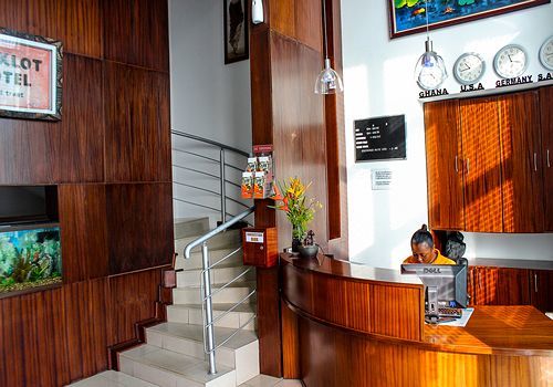 Maxlot Hotel Акра Екстериор снимка